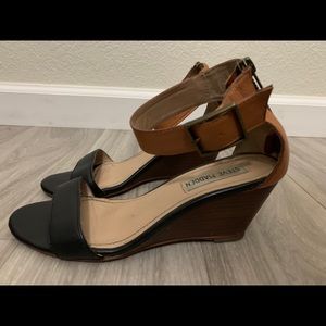 Steve Madden Women’s Strap Wedge Sandal